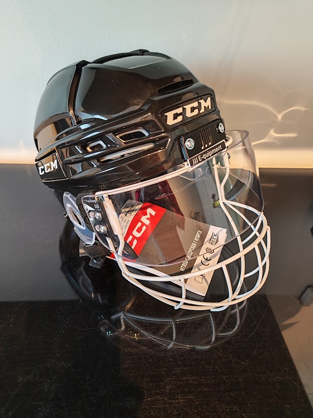 CCM Tacks 910 musta